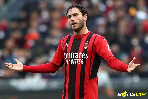 Davide Calabria - hậu vệ hay nhất Serie A 2022