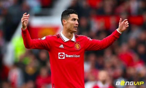 Cầu thủ chạy nhanh nhất thế giới năm 2022 - Ronaldo với tốc độ chạy 38.8km/h