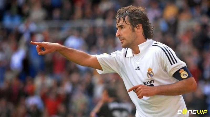 Raul Gonzalez - Cầu thủ ghi bàn nhiều nhất Laliga