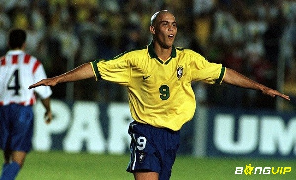  Cầu thủ xuất sắc nhất Inter Milan - Ronaldo Luis Nazario de Lima