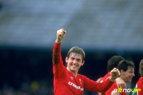 Cầu thủ xuất sắc nhất Liverpool - Sir Kenny Dalglish