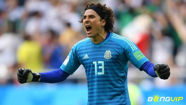 Thủ môn hay nhất World Cup Guillermo Ochoa.