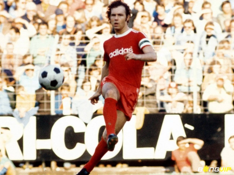 Franz Beckenbauer - Đội hình xuất sắc nhất Bayern Munich