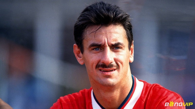  Ian Rush tay săn bàn vĩ đại