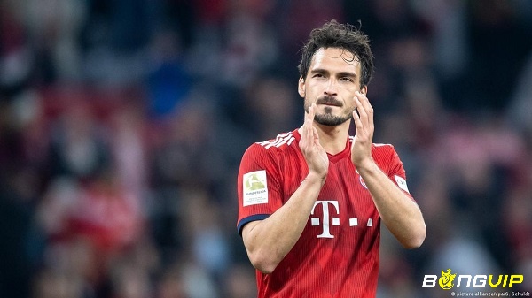 Trung vệ hay nhất Bundesliga- Hummels