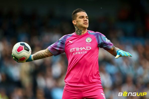 Ederson Moraes - thủ môn hay nhất Ngoại hạng Anh