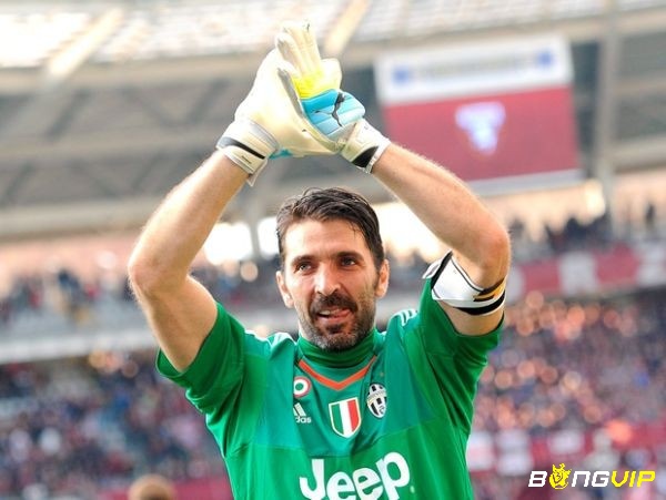 Gianluigi Buffon - thủ môn tài năng, hay nhất mùa giải Serie A