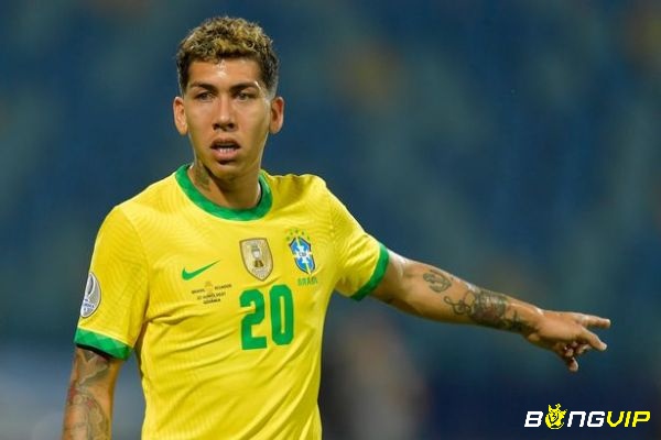 Tiền đạo hay nhất Copa America - Roberto Firmino.