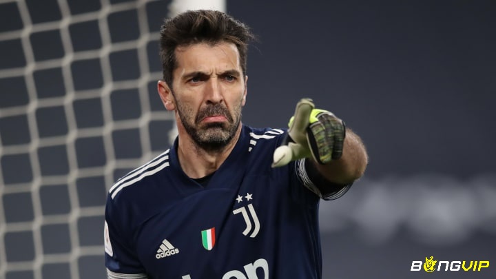 Hình ảnh thủ môn Buffon trên thi đấu sân cỏ