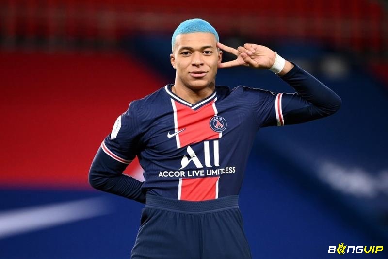 Tiểu sử Kylian Mbappe - Sự nghiệp thi đấu quốc tế của anh chàng này