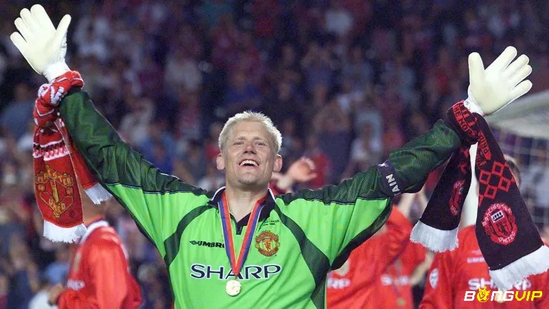 Tiểu sử Peter Schmeichel thời trẻ bén duyên bóng đá