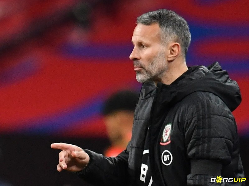 Tiểu sử Ryan Giggs dính bê bối ở vai trò huấn luyện viên