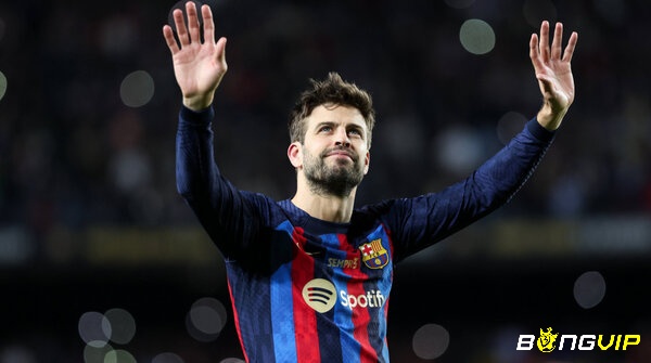 Pique giành 30 danh hiệu cùng Barcelona