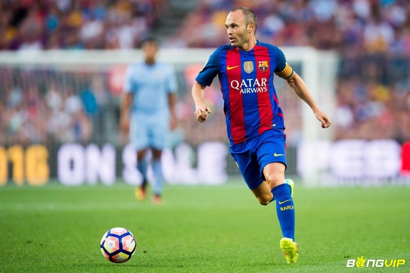 Tiền vệ hay nhất Barcelona - Andres Iniesta