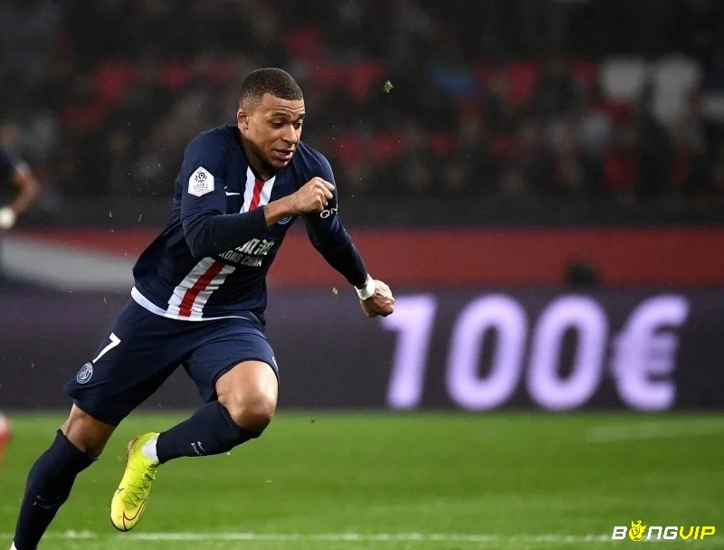 Cầu thủ chạy nhanh nhất thế giới: Cầu thủ Kylian Mbappe