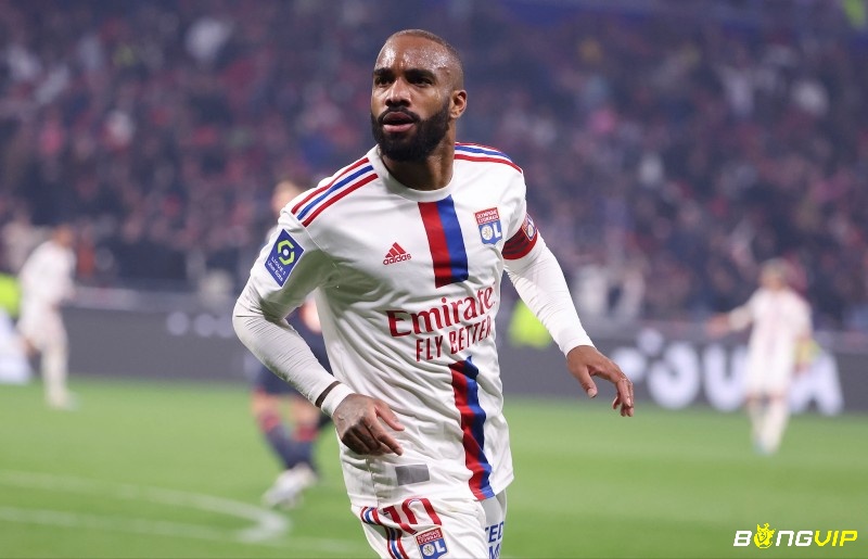 Alexandre Lacazette đứng ở vị trí thứ chín trong top cầu thủ ghi bàn nhiều nhất C2 với 20 bàn thắng