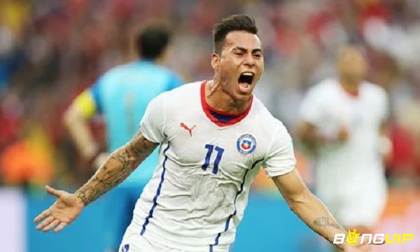 Eduardo Vargas là vua phá lưới Copa America người Chile