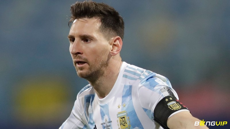 Lionel Messi là người cếp thứ 2 trong danh sách những cầu thủ ghi bàn nhiều nhất thế giới