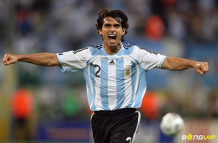 Roberto Ayala là một trong số những hậu vệ xuất sắc nhất thế giới những năm 90