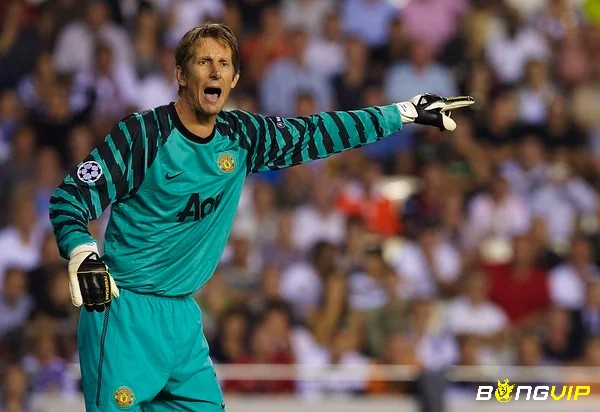 Edwin van der Sar góp công lớn cho kỷ nguyên thành công của CLB Manchester United