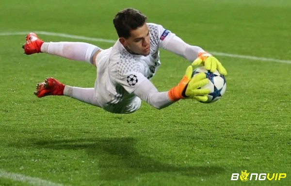 Ederson đã 4 lần cùng với Man City vô địch giải Ngoại hạng Anh