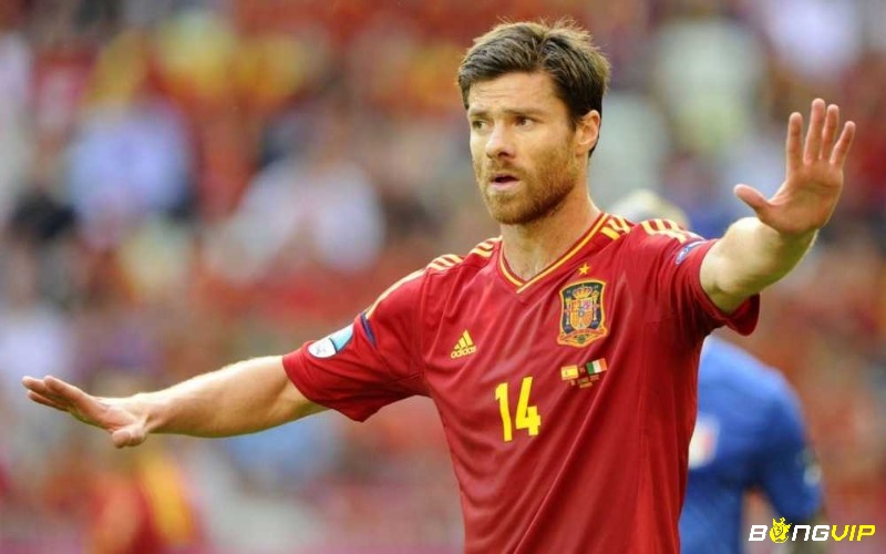 Xabi Alonso là một tiền vệ xuất chúng của Tây Ban Nha