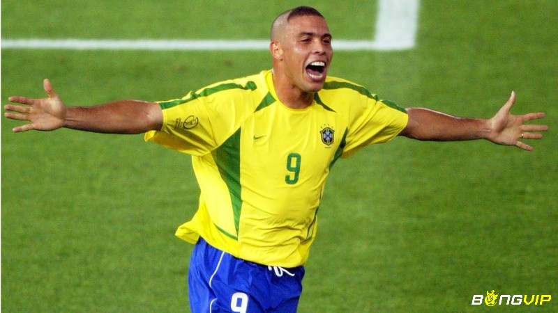 Ronaldo (Brazil) thành tích 15 bàn trong top cầu thủ ghi bàn nhiều nhất World Cup