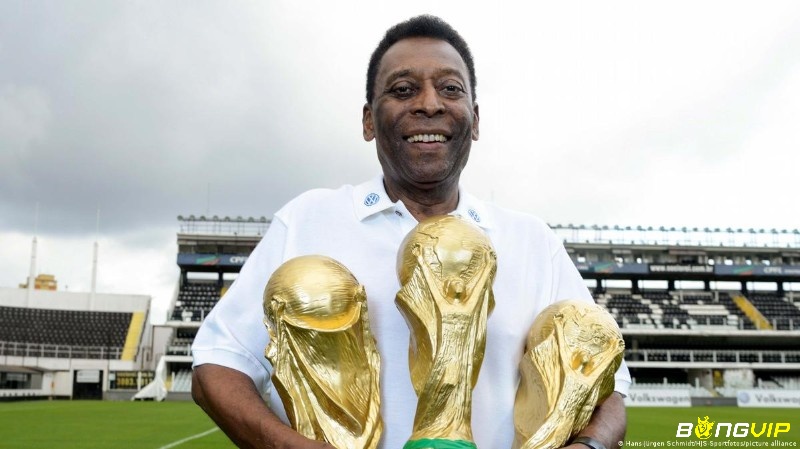 12 bàn suốt sự nghiệp đá WC nằm top cầu thủ ghi bàn nhiều nhất World Cup là Pelé (Brazil)