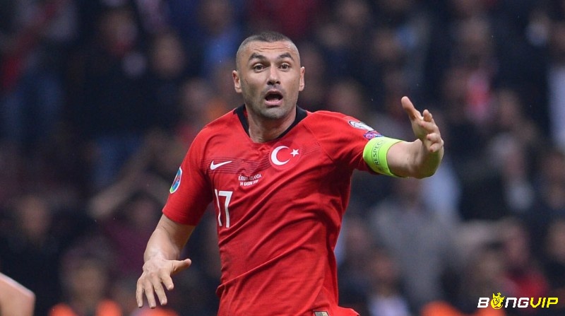 Burak Yılmaz nằm top tiền đạo hay nhất Ligue 1 với khả năng ghi bàn tốt