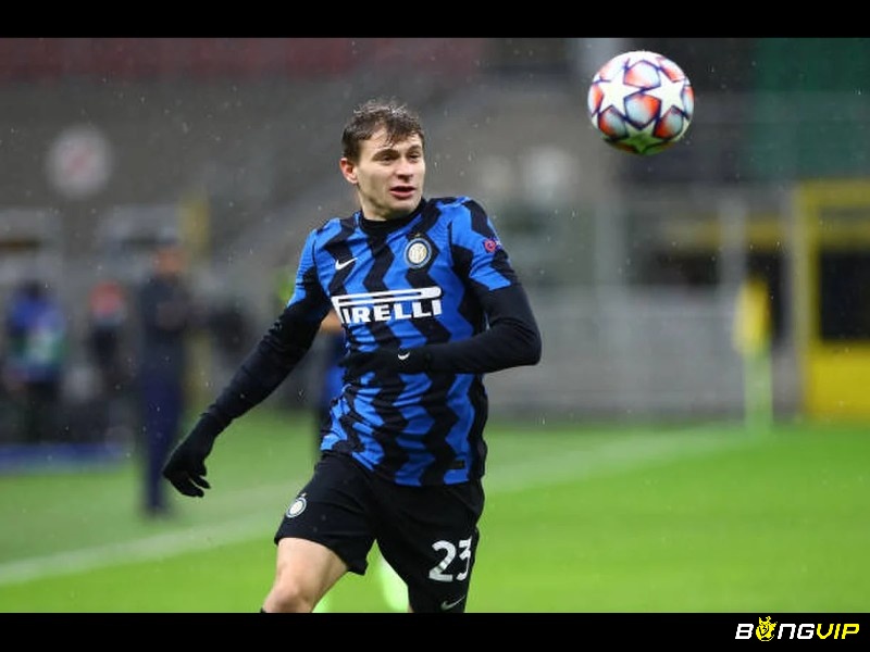 Top tiền vệ hay nhất cúp C2: Cầu thủ Nicolo Barella