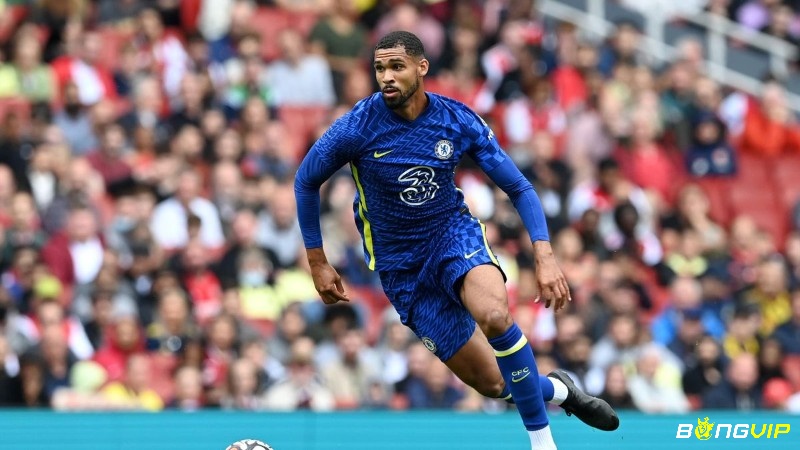 Top tiền vệ hay nhất cúp C2: Cầu thủ Loftus-Cheek