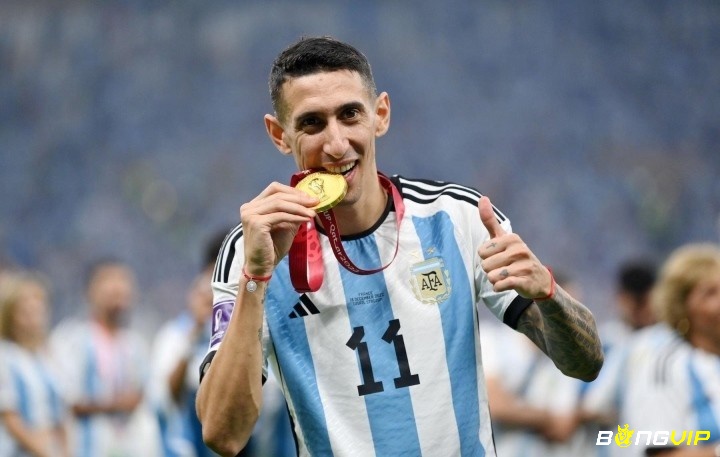 Top tiền vệ hay nhất Ligue 1 với kỹ thuật sút xa chính xác cao Angel Di Maria