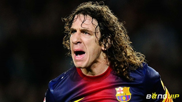 Carles Puyol là trung vệ đồng thời là đội trưởng huyền thoại của Barcelona