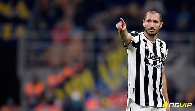 Top trung vệ hay nhất Serie A đầy mạnh mẽ trên sân cỏ - Giorgio Chiellini (Juventus)