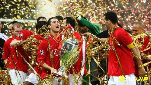 Đêm chung kết nhiều cảm lẫn lộn mà tiểu sử Cristiano Ronaldo đã ghi nhận được