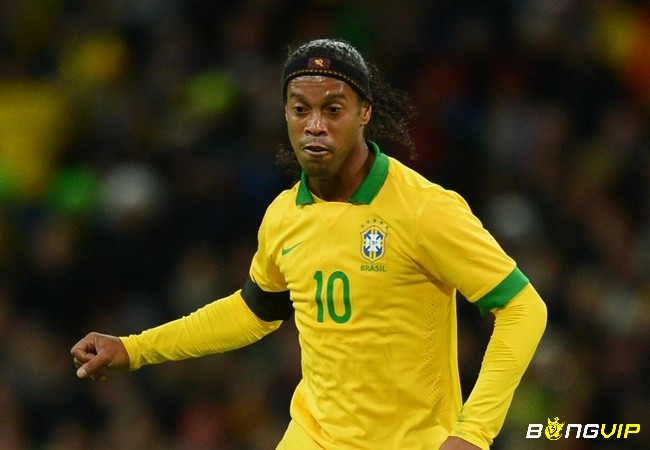 Tiểu sử Ronaldinho từng vô địch World Cup cùng Brazil vào năm 2002