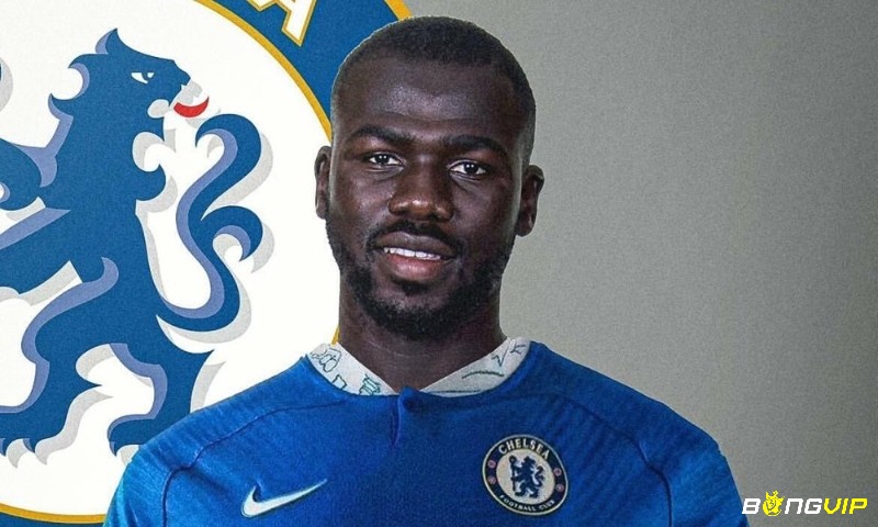 Kalidou Koulibaly là trung vệ hàng đầu tại Serie A góp mặt trong top trung vệ hay nhất C2