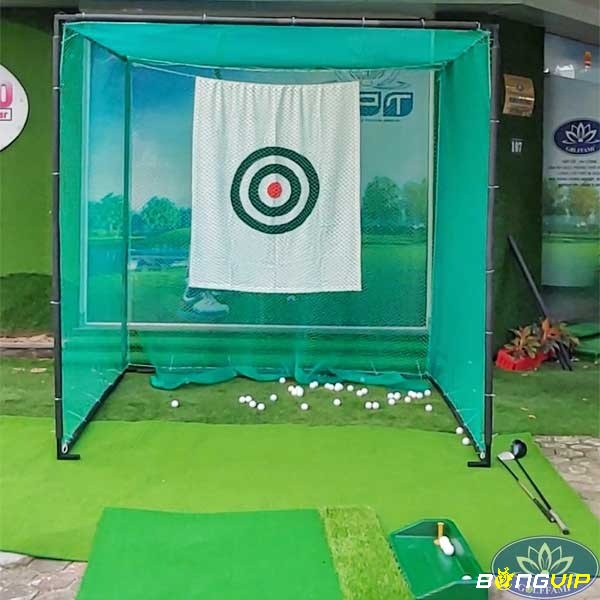 Golfer cần có khung tập để kiểm soát mục tiêu và những cú phát bóng