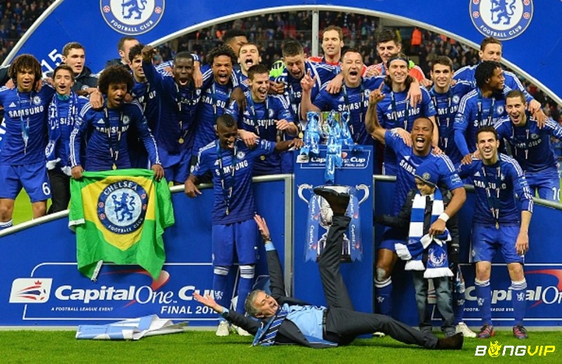 Câu lạc bộ Chelsea có biệt danh riêng là The Blues.