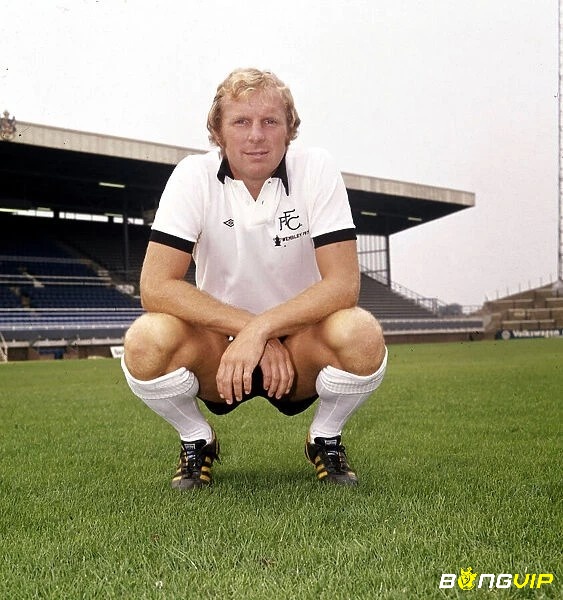 Ở Fulham Bobby Moore vẫn giữ vững vị thế của mình như một trung vệ xuất sắc