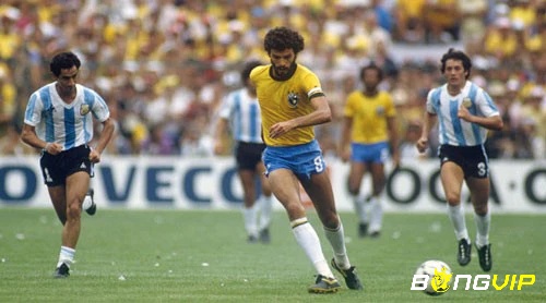 Socrates là cầu thủ xuất sắc nhất FIFA World Cup năm 1982