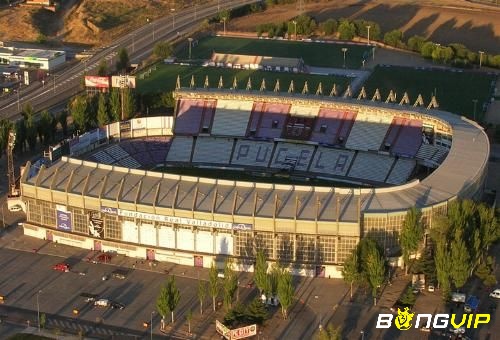 Sân nhà của Valladolid là José Zorrilla với sức chứa lên tới là 27,846 chỗ ngồi