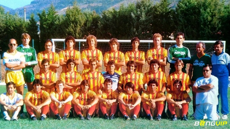 CLB Lecce lần đầu tiên chơi tại Serie A mùa giải 1985-1986