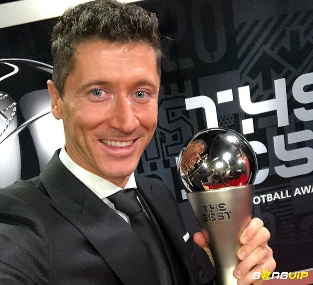 Cầu thủ xuất sắc nhất năm của fifa - Ngôi sao Ba Lan Robert Lewandowski