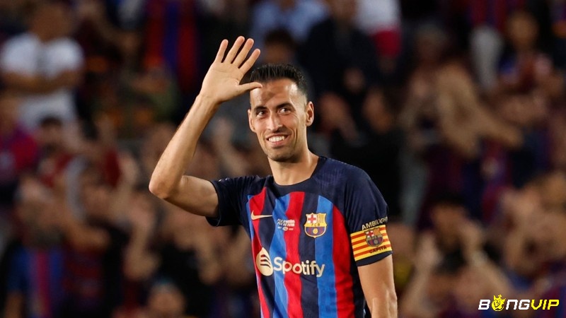 Top 10 cầu thủ có nhiều danh hiệu nhất xuất sắc là Sergio Busquets