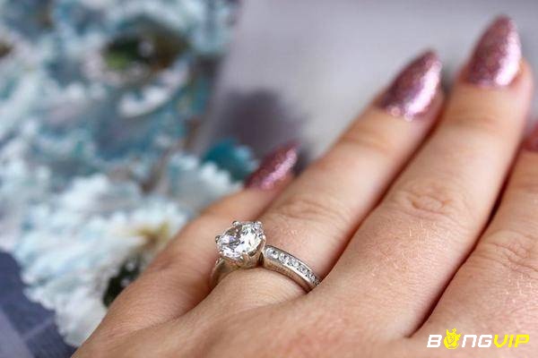 Giải mã giấc mơ thấy kim cương để dự đoán tương lai