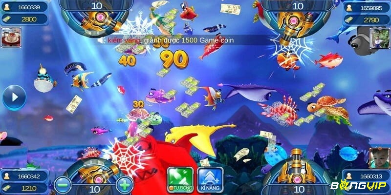 Đồ họa trong game vô cùng sống động, cuốn hút người chơi khi tham gia