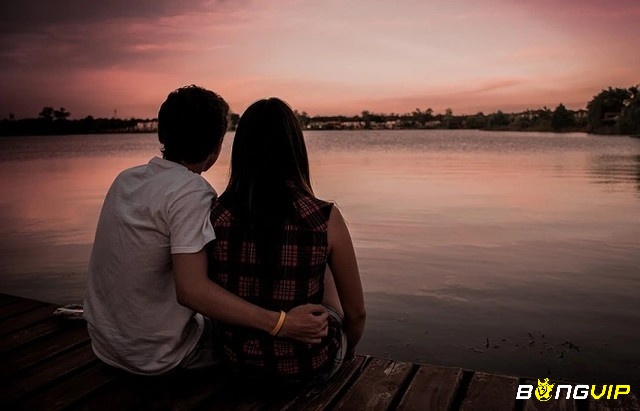 Giấc mơ ngoại tình có thể để lại dư âm mạnh mẽ – học cách đối diện giúp bạn lấy lại cân bằng