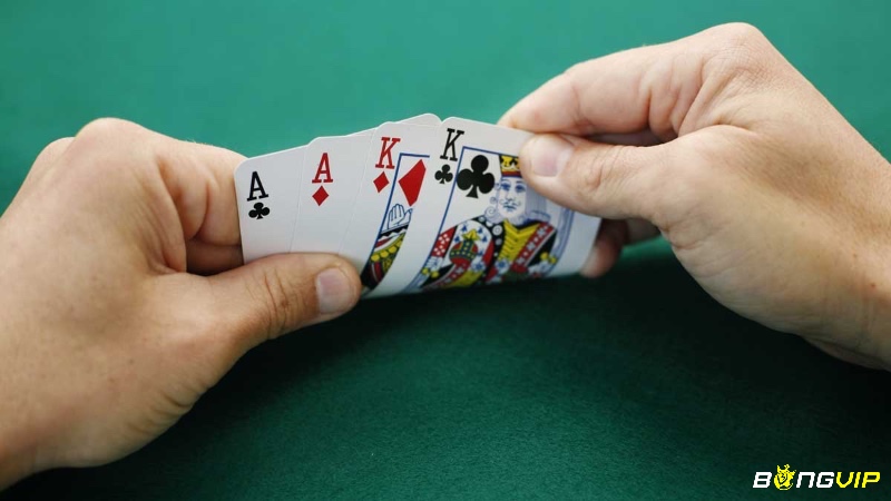 Khi lạm dụng quá nhiều hand dẫn đến anh em không thể kiểm soát bài mạnh cũng như là chiến thắng trong dài hạn